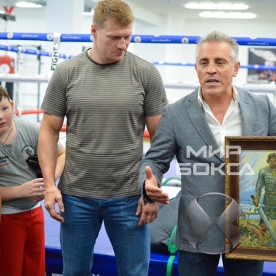 Поветкин провел мастер-класс для юных боксеров